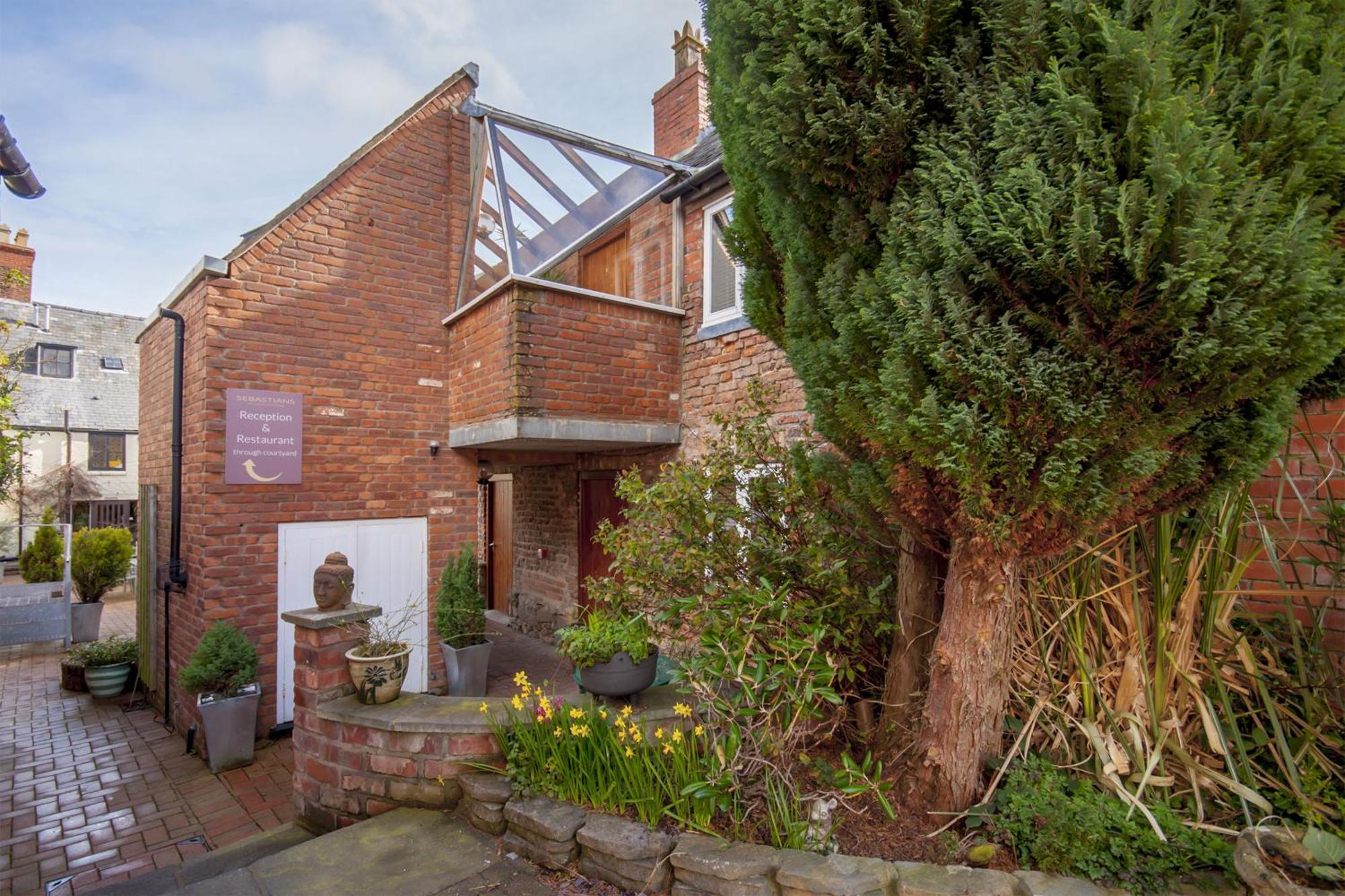Sebastians Hotel Oswestry Room photo
